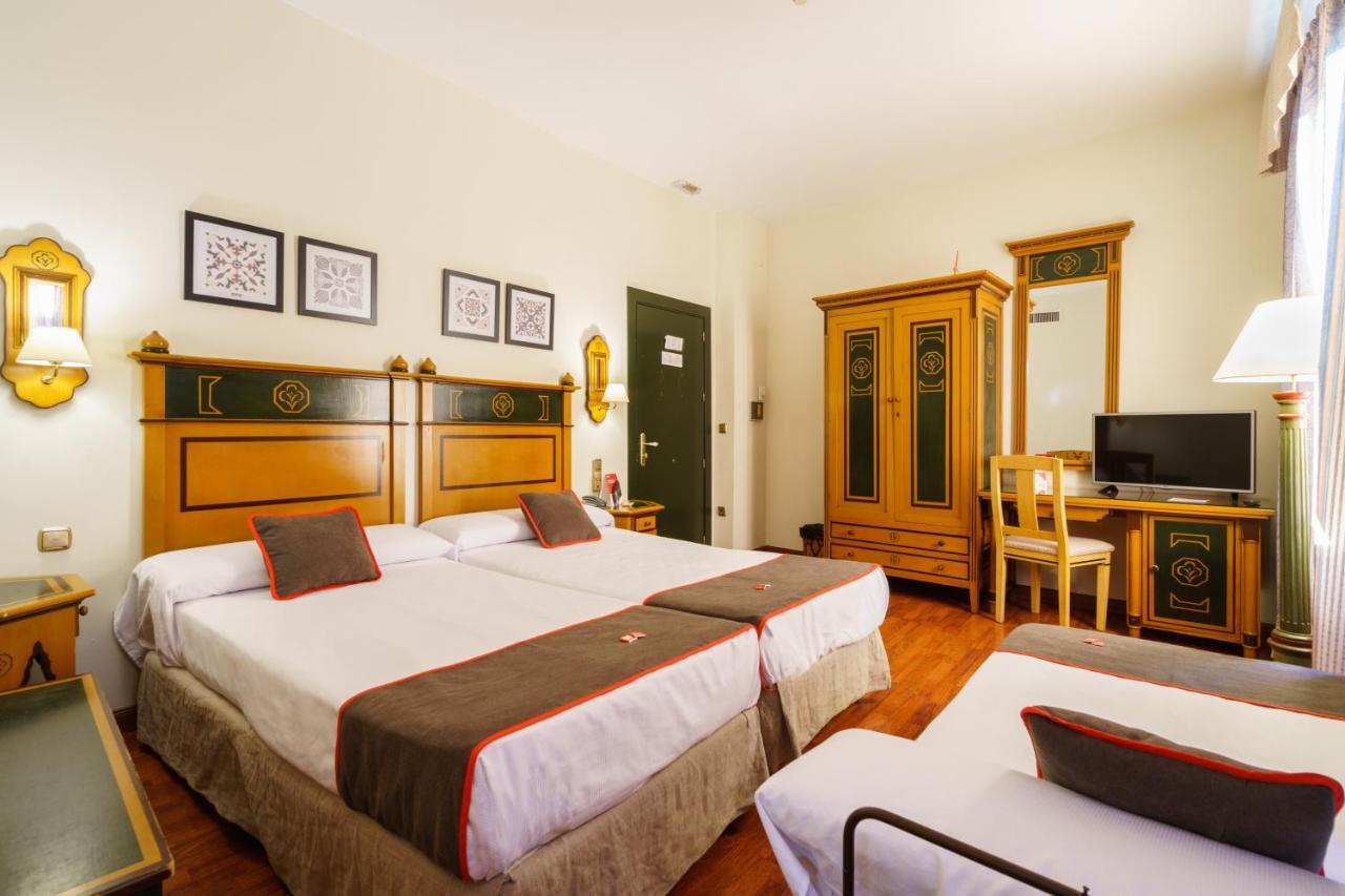 Hotel Plaza Nueva Granada Luaran gambar